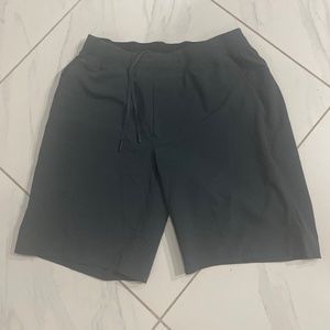 Mens Lululemon L Blue Shorts 9"